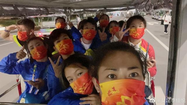 完美世界竞技平台官网-李佳悦：我是中国女足最强中后卫 另一个则是海燕